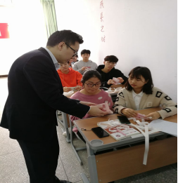 我院开展反假币知识宣传和点钞技能培训