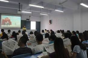 财经贸易系积极组织企业举行专场招聘会促进学生就业