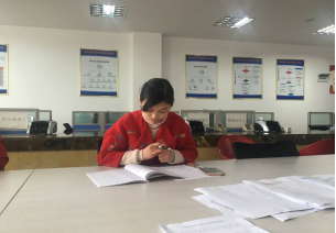 js金沙3983总站教工学生党支部召开2018年度组织生活会和开展民主评议党员大会